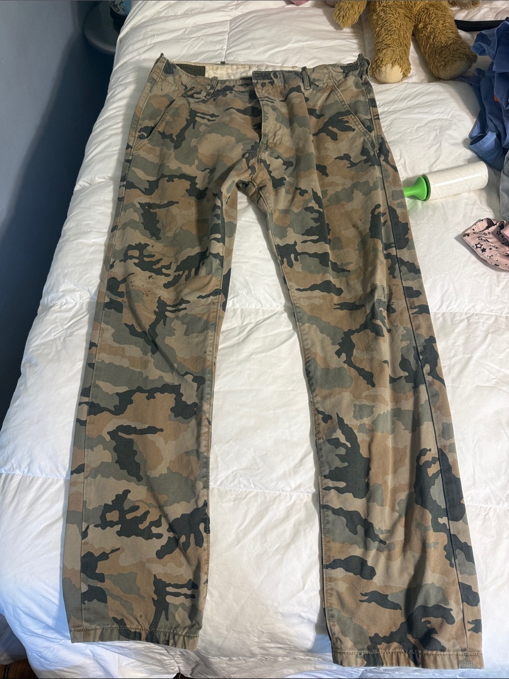Levi's Men's Camo Relaxed Jeans - Green and Brown
